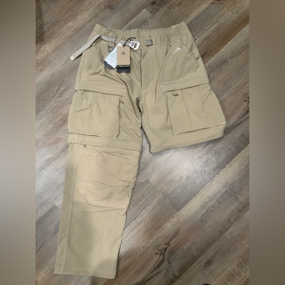 New Nike ACG Smith Summit Cargo Pants Khaki FN0428 247 Men's Size M - Picture 5 of 14